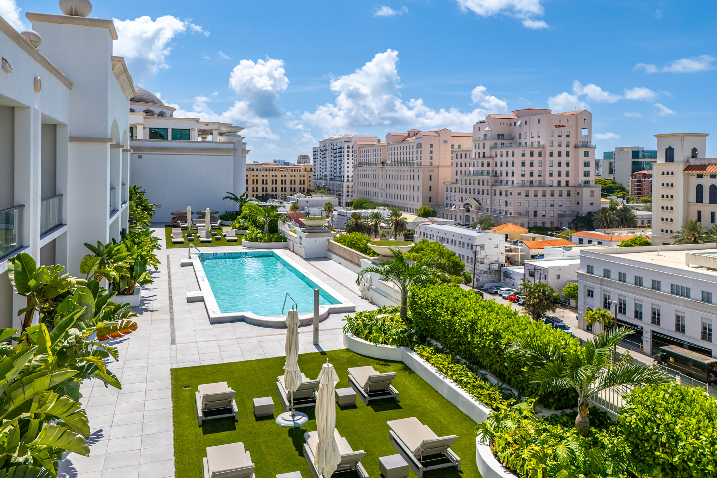 Giralda Place Rooftop Pool